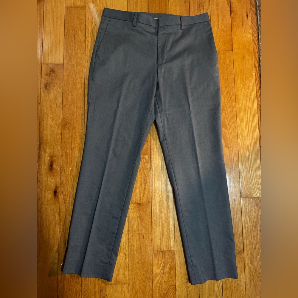 Banana Republic Men's Slim Fit Charcoal Chinos (New with tag)